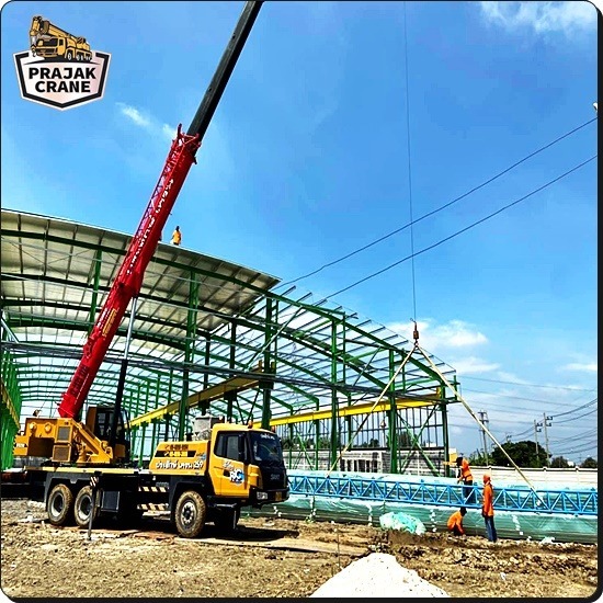 รถเครนยกเครื่องจักรโรงงาน - บริษัท ประจักษ์ เครน จำกัด - เช่ารถเครนยกเครื่องจักรโรงงาน 